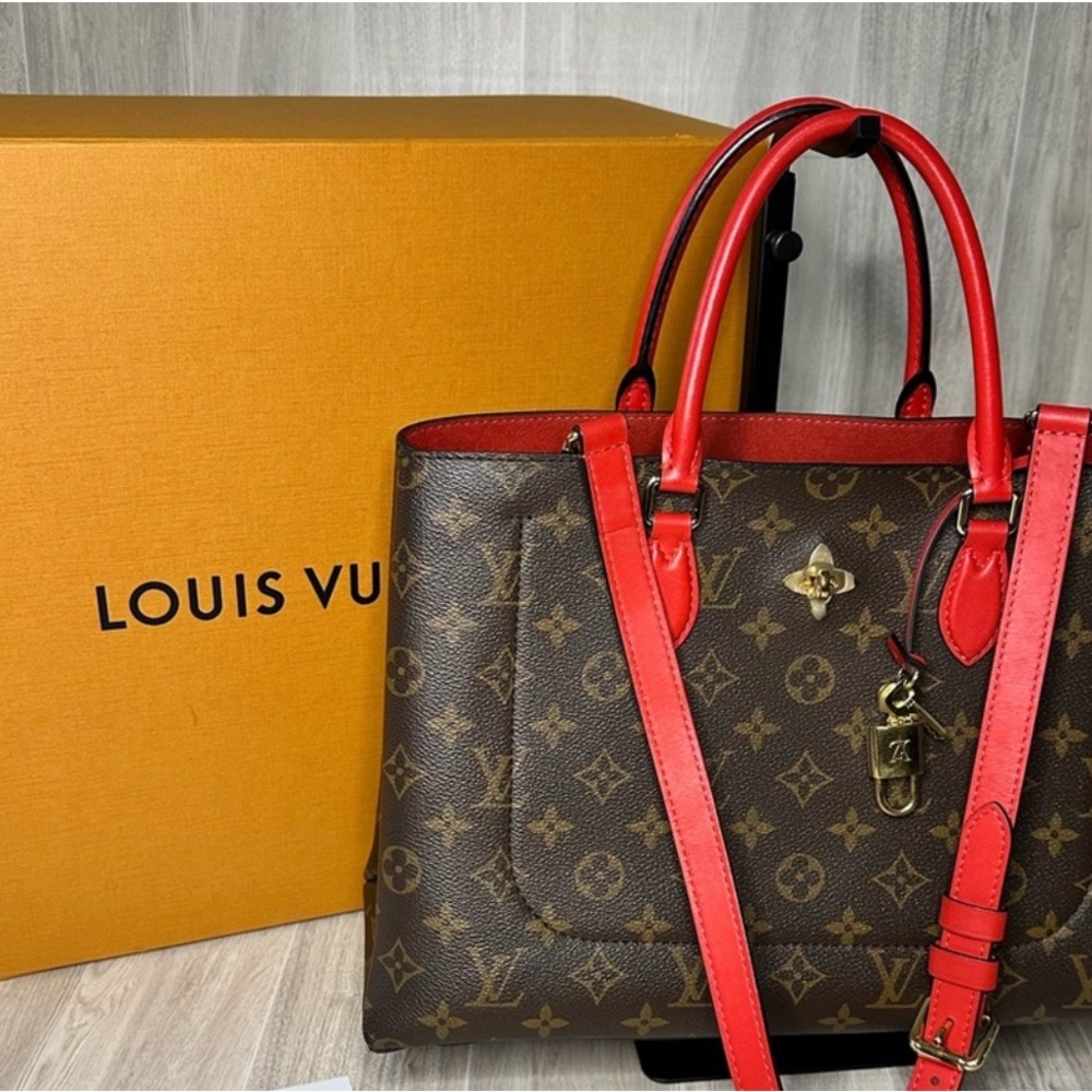 🤍MAKE AN OFFER🤍 Louis Vuitton Flower Coquelicot EUC